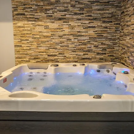 Aparthotel President Kop Alex 3*